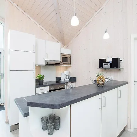 Schoenes Spa-haus Mit Strandstuhl *